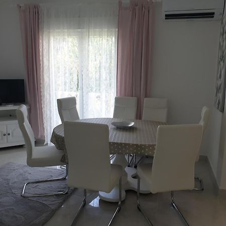 Apartments Mare Banjol エクステリア 写真
