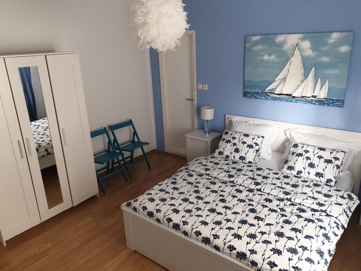 Apartments Mare Banjol エクステリア 写真
