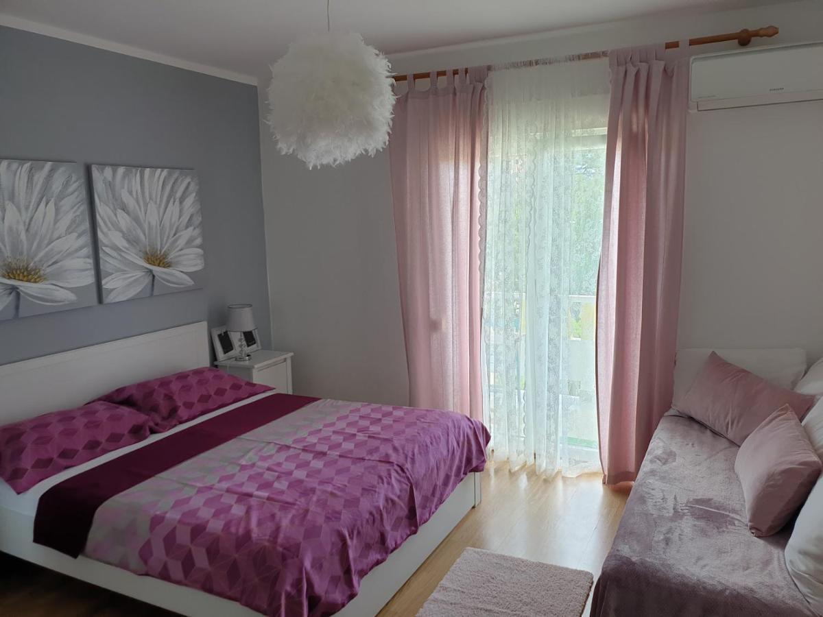 Apartments Mare Banjol エクステリア 写真