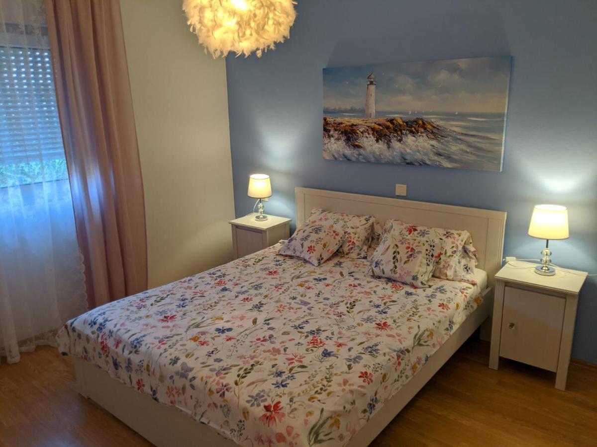 Apartments Mare Banjol エクステリア 写真