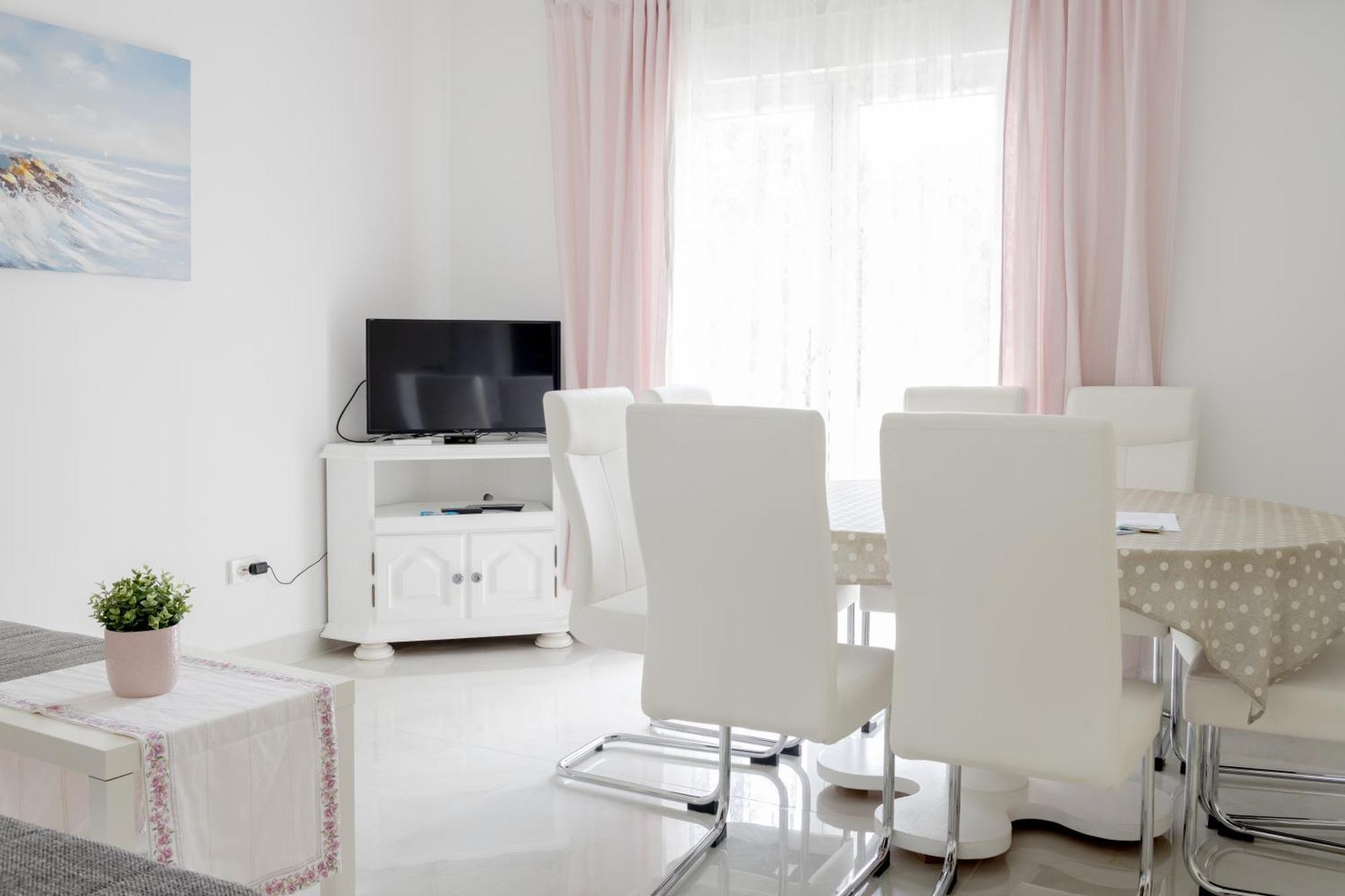Apartments Mare Banjol エクステリア 写真